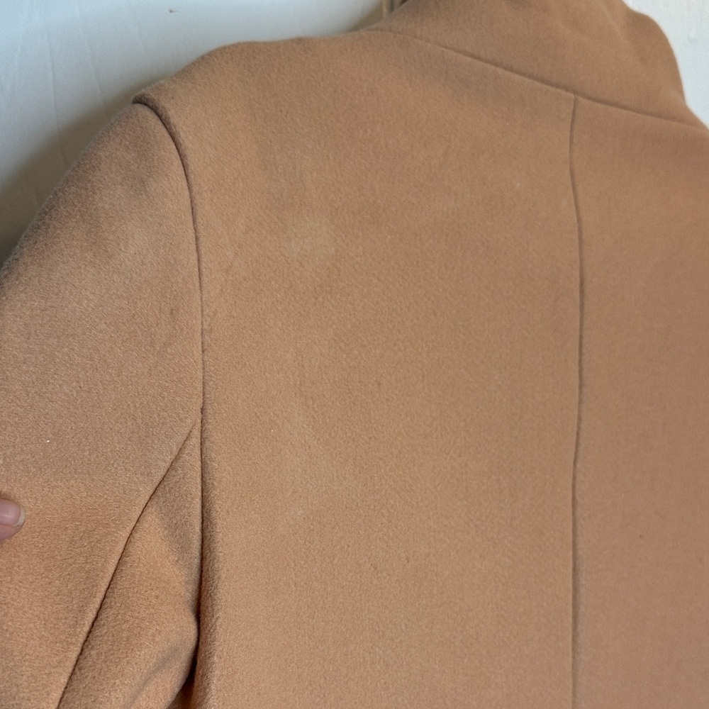 Elegant Tan Trench Coat for Women - Picture 15 of 16